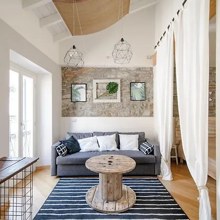 Juvara Loft - By House Of Travelers - Lägenhet